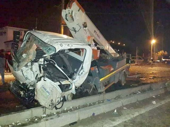 Trafik kazaları ölüm saçmaya devam ediyor